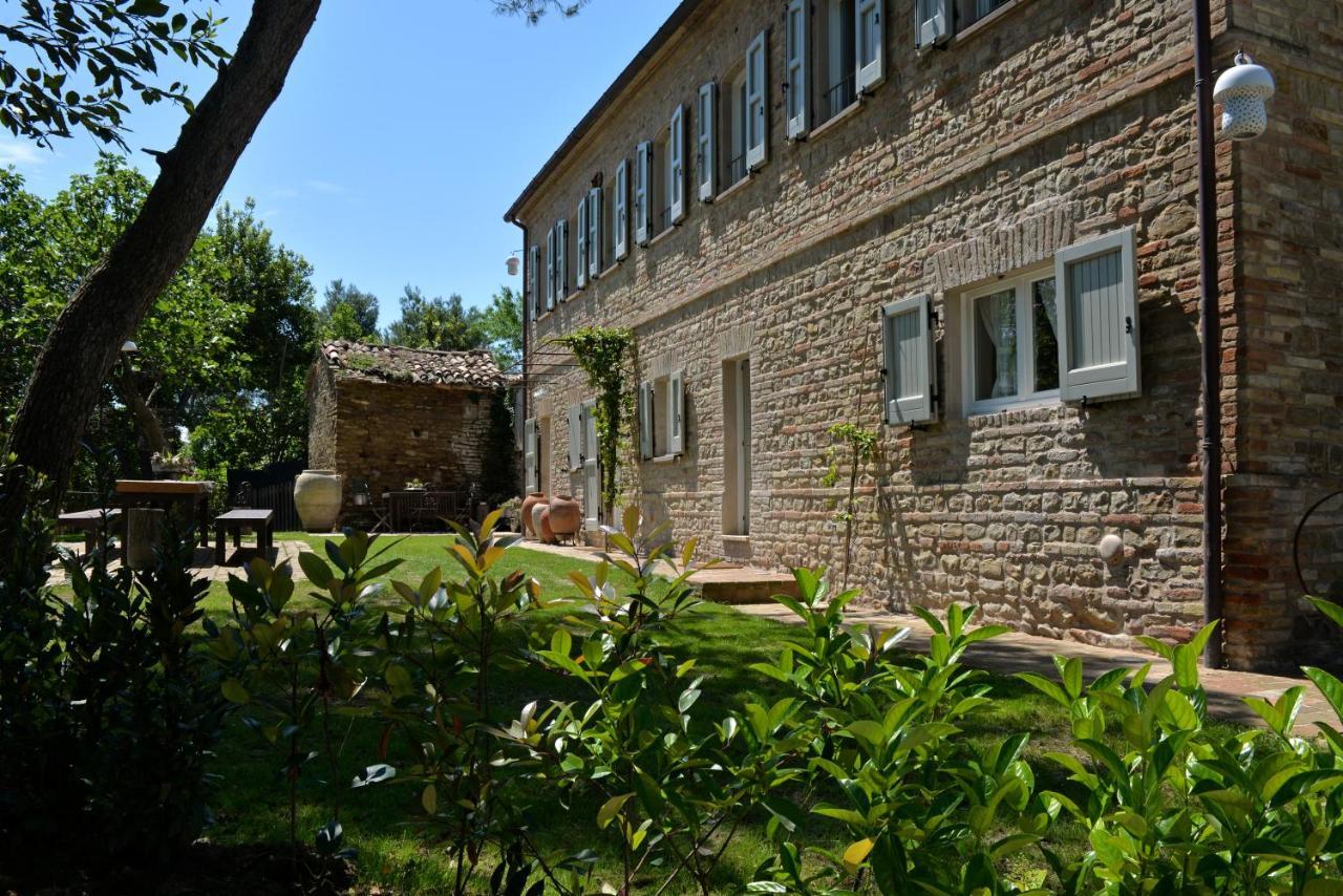 Castello Di Granarola - Dimora Storica, Suites E Appartamenti Gradara Exterior photo